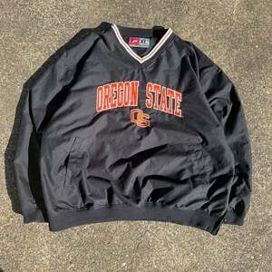 Vintage Pro Player Oregon State Beavers V-Neck Embroidered Windbreaker Pullover